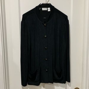 Chico’s 3 travelers large XL black button top